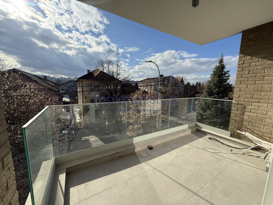 Apartament 3 camere, 93 de mp, situat pe str Brancusi!