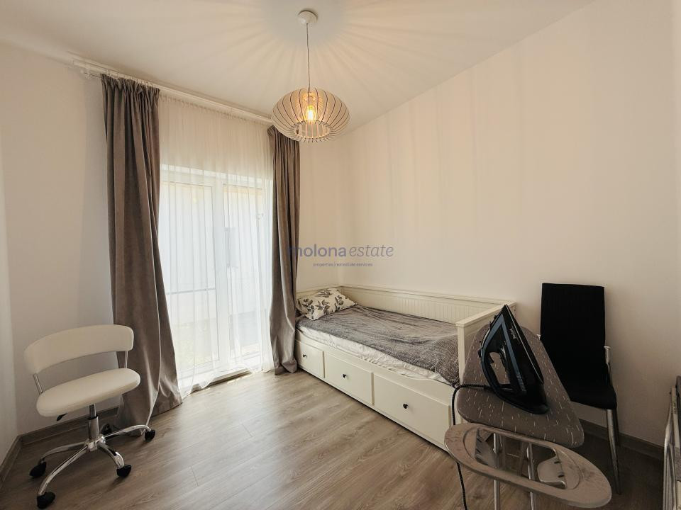 Casa de vanzare 95 MP + 300 MP Teren, Mobilata si utilata,Sub Coasta