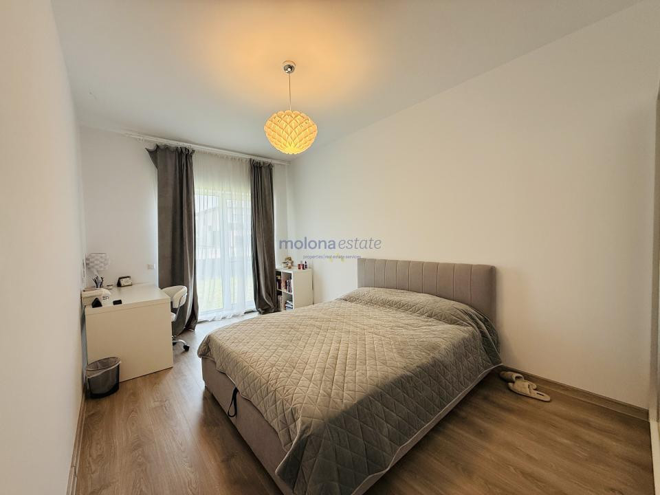 Casa de vanzare 95 MP + 300 MP Teren, Mobilata si utilata,Sub Coasta