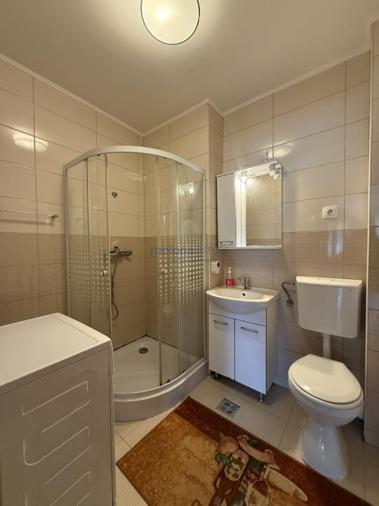 Apartament cu 2 camere de închiriat, Strada Gheorghe Lazăr
