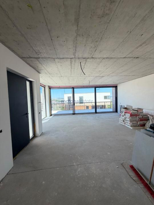 Duplex de vânzare în Europa  180 mp, str privata, Panoramă spre Cluj