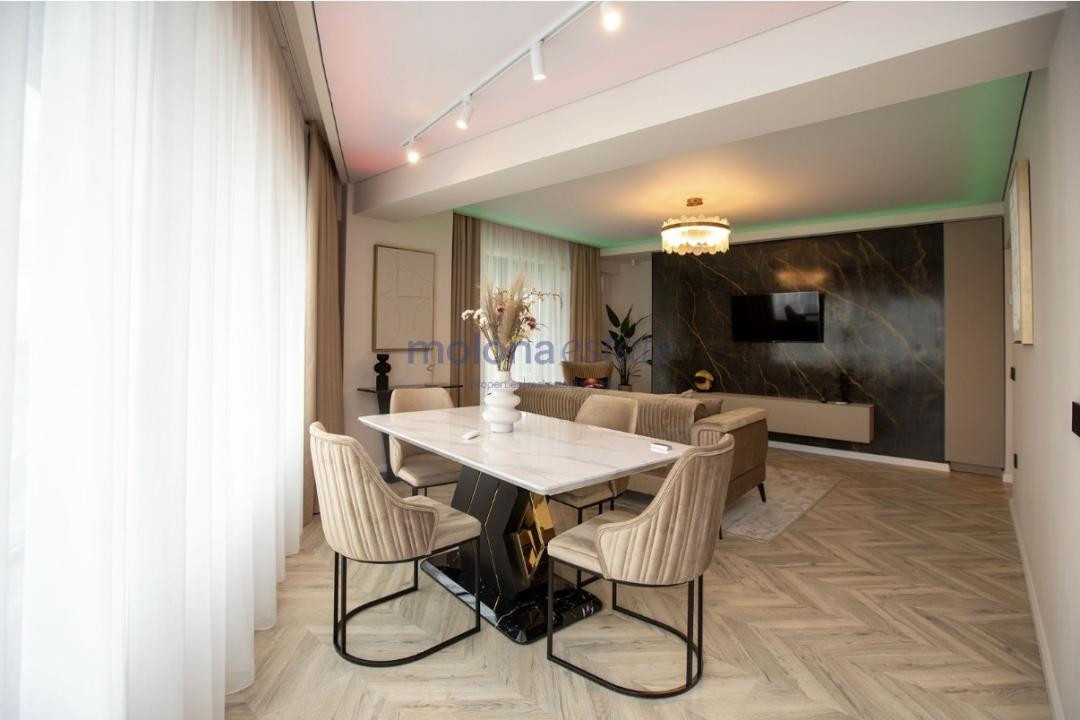 Apartament 3 camere,  Ultrafinisat, Terasă generoasă, TVA inclus