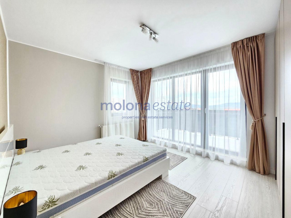 Apartament cu 4 camere, 105 mp si terasa cu garaj pe Observatorului!