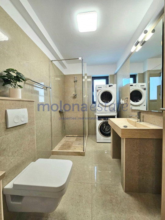Apartament cu 4 camere, 105 mp si terasa cu garaj pe Observatorului!
