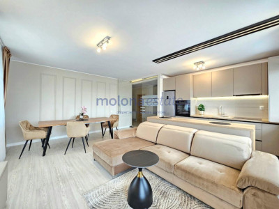 Apartament cu 4 camere, 105 mp si terasa cu garaj pe Observatorului!