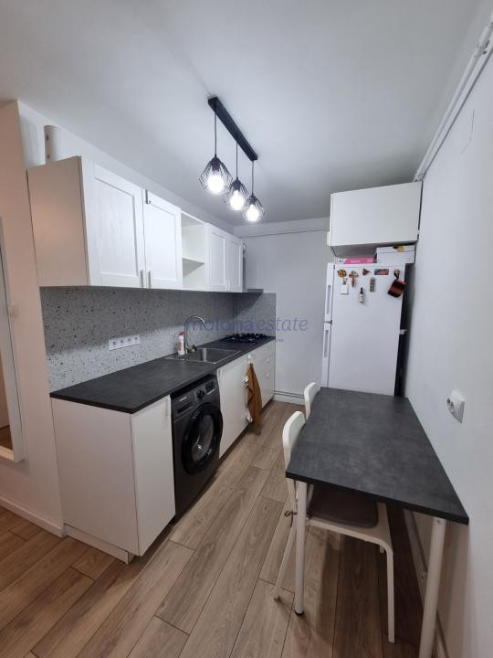 Apartament 1 camera, zona semicentrală, etaj 1, str Gorunului