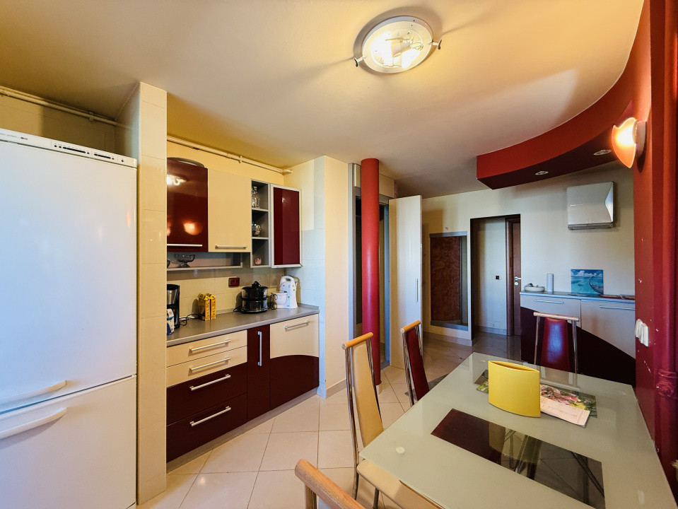 Apartament 4 camere, 105 mp, Bulevardul Titulescu, lângă clădirea Brinel