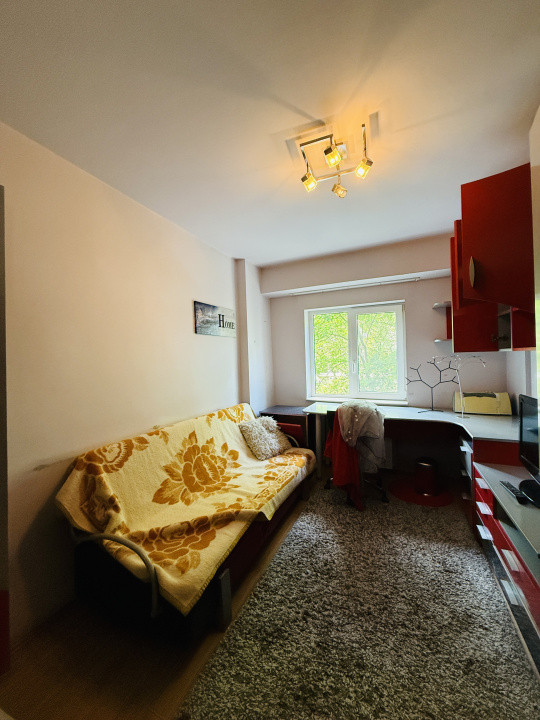 Apartament 4 camere, 105 mp, Bulevardul Titulescu, lângă clădirea Brinel