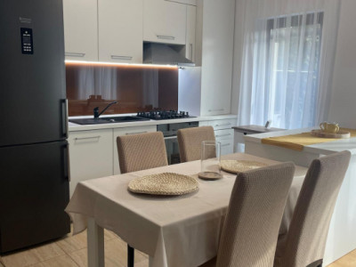 Apartament 2 camere si  Gradina, Cartier Buna ziua