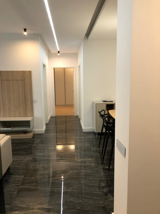 OPORTUNITATE! Apartament 3 camere, ultrafinisat, zona FSEGA! 