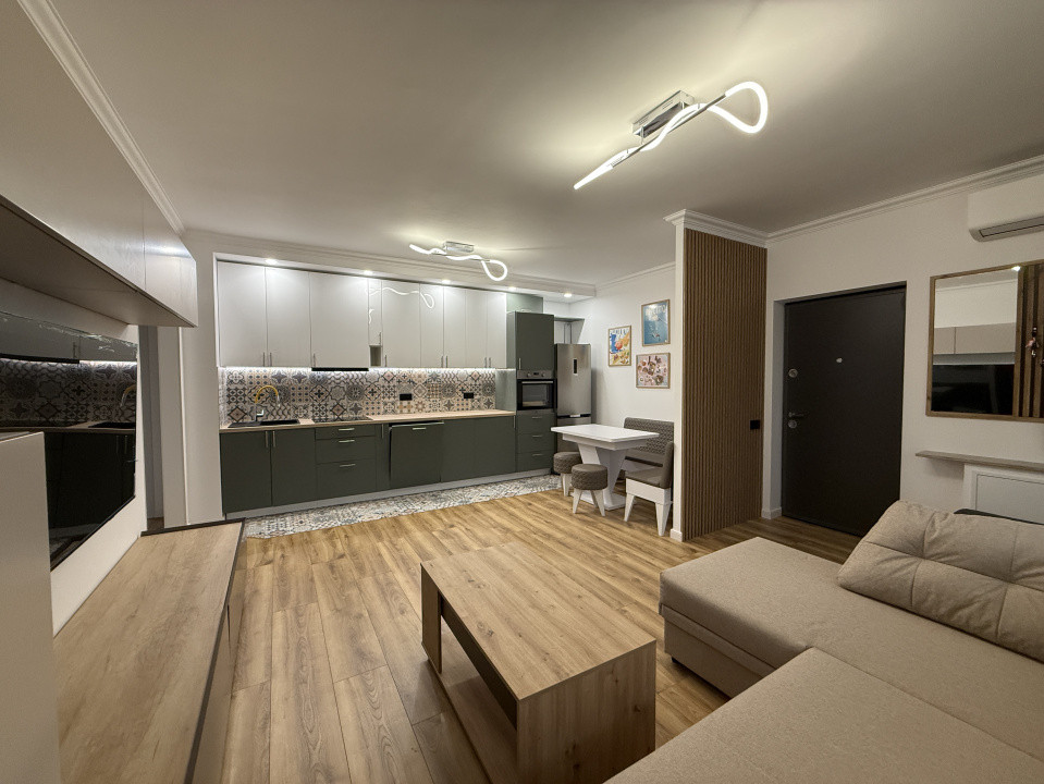 Apartament 3 camere , prima închiriere totul nou,  terasă 850 €
