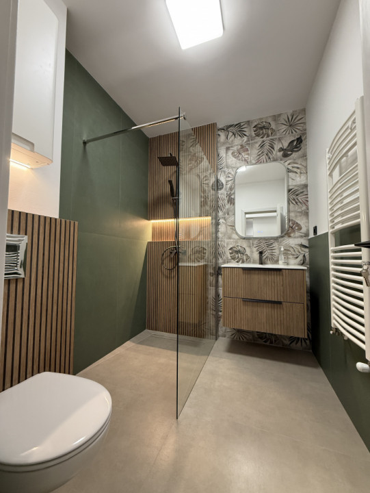 Apartament 3 camere , prima închiriere totul nou,  terasă 850 €