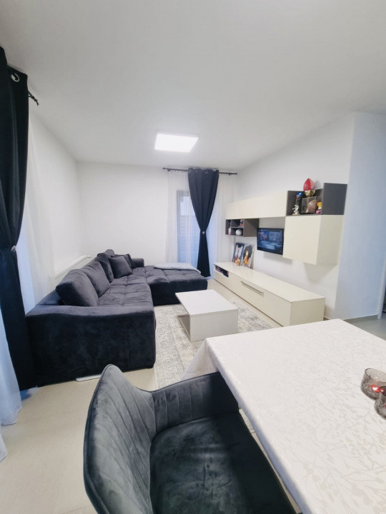 Apartament 2 camere, decomandat, 54 mp, cu terasă 27 mp ,Borhanci