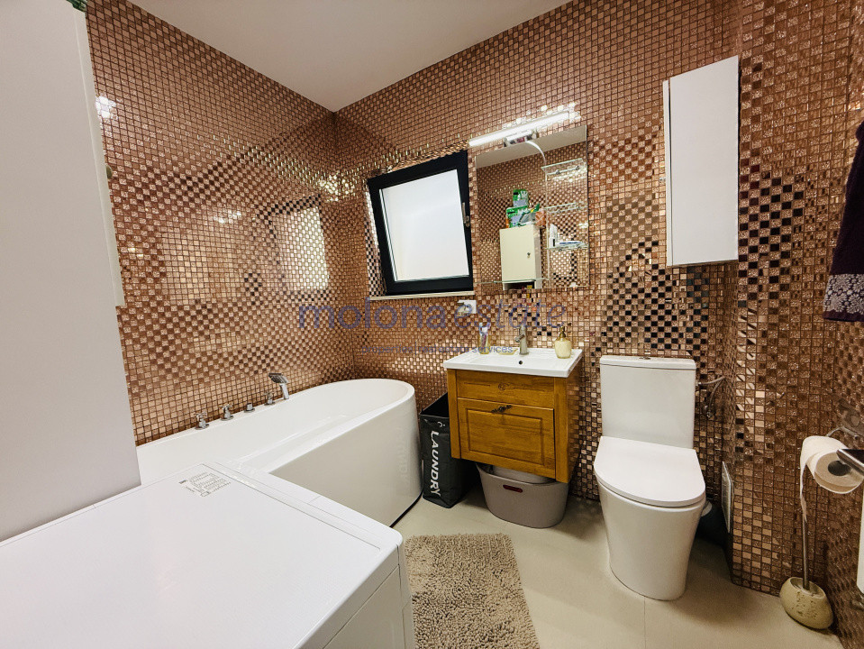 Apartament 2 camere, decomandat, 54 mp, cu terasă 27 mp ,Borhanci