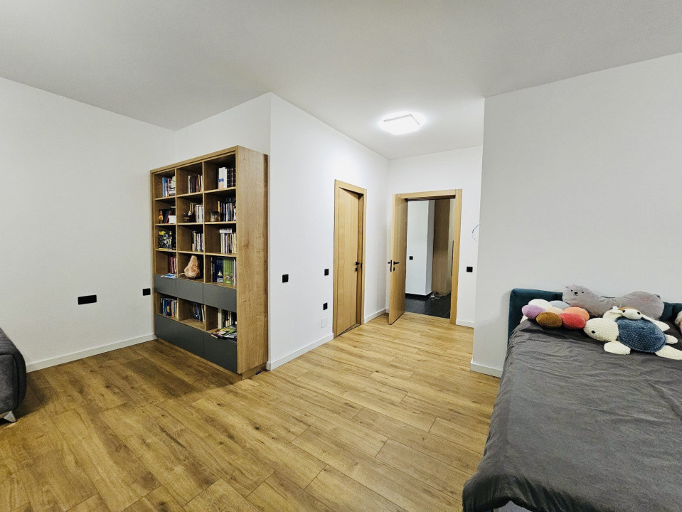 Proprietate rezidențială, cu două apartamente private, în Andrei Muresanu 