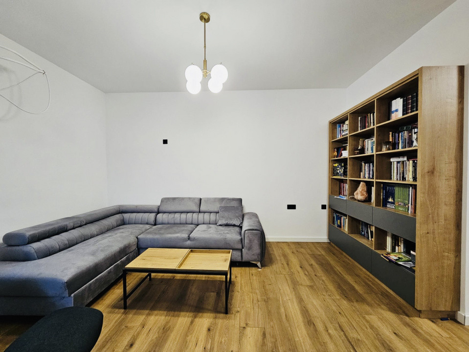 Proprietate rezidențială, cu două apartamente private, în Andrei Muresanu 