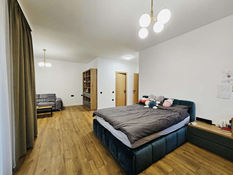 Proprietate rezidențială, cu două apartamente private, în Andrei Muresanu 