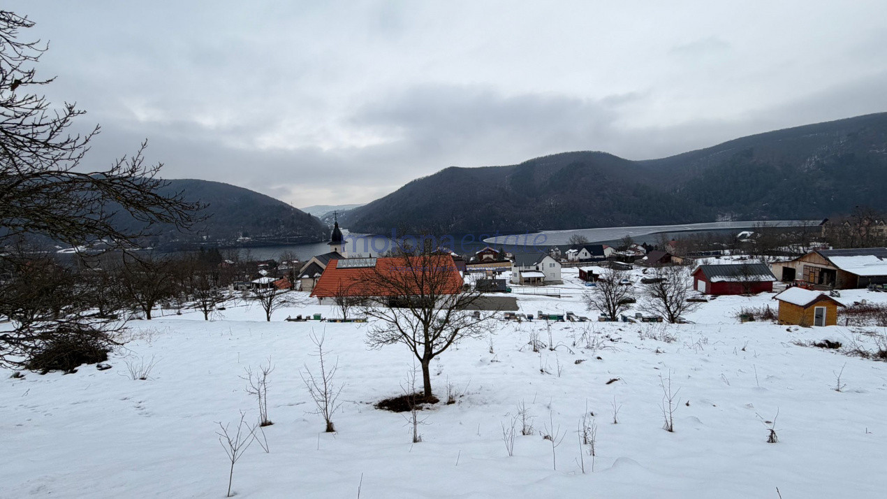 Teren cu panorama / Somesul Cald / Lacul Tarnita