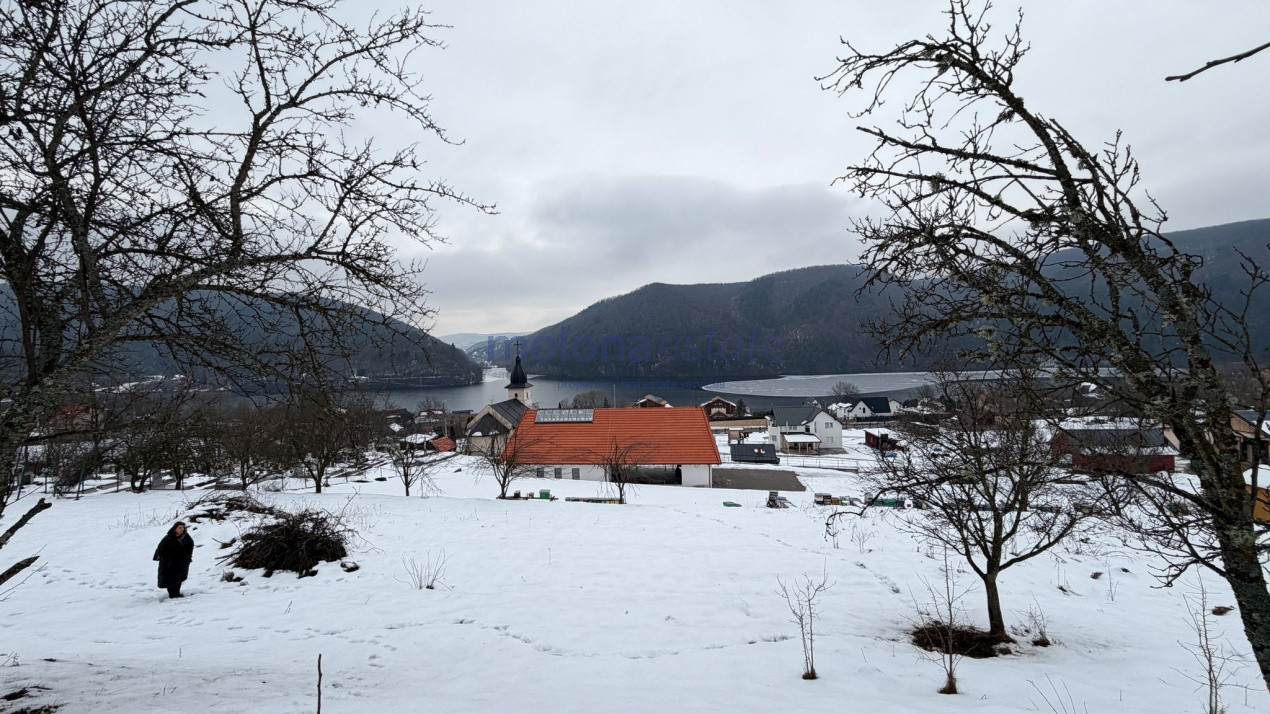 Teren cu panorama / Somesul Cald / Lacul Tarnita