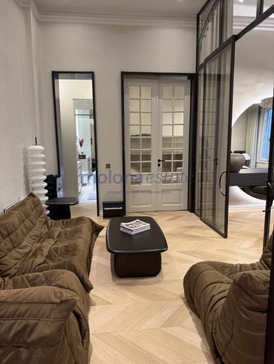 COMISION 0!!Apartament spectaculos într-o vilă interbelică,  100 mp, Armenească 