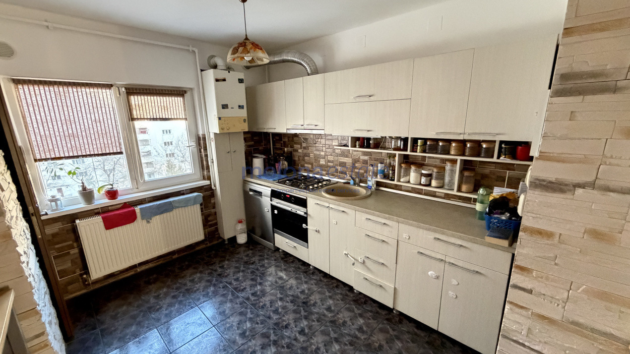 Apartament 3 camere , etaj intermediar, calea Dorobantilor 