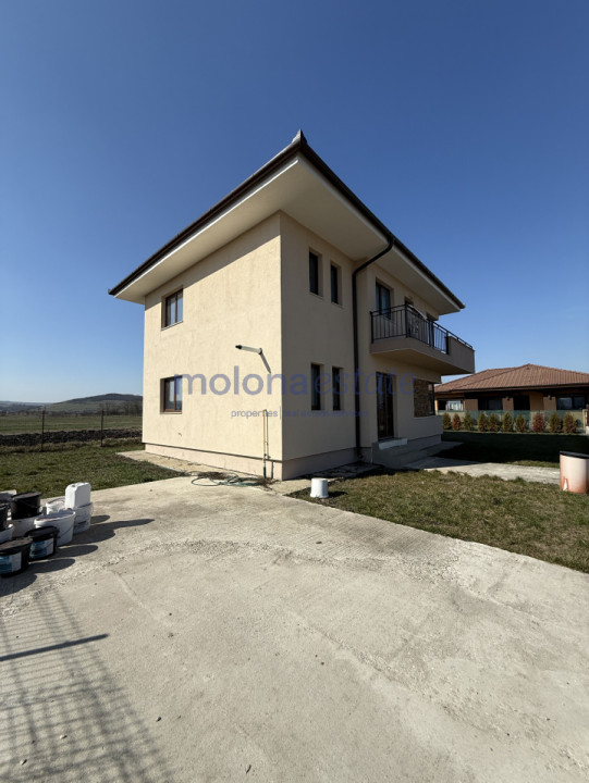 Exclusivitate, Ultima casă disponibilă,  3 dormitoare , 470 mp teren ,Jucu 