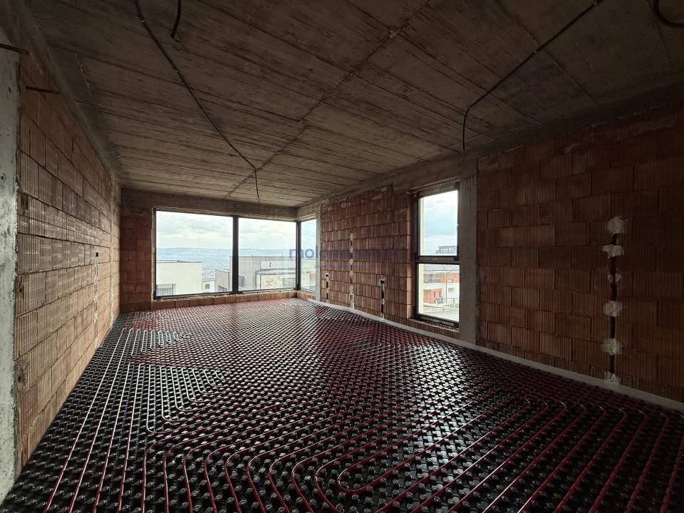 Duplex premium cu terasă panoramică rooftop, 195 mp utili și teren de 400 mp 